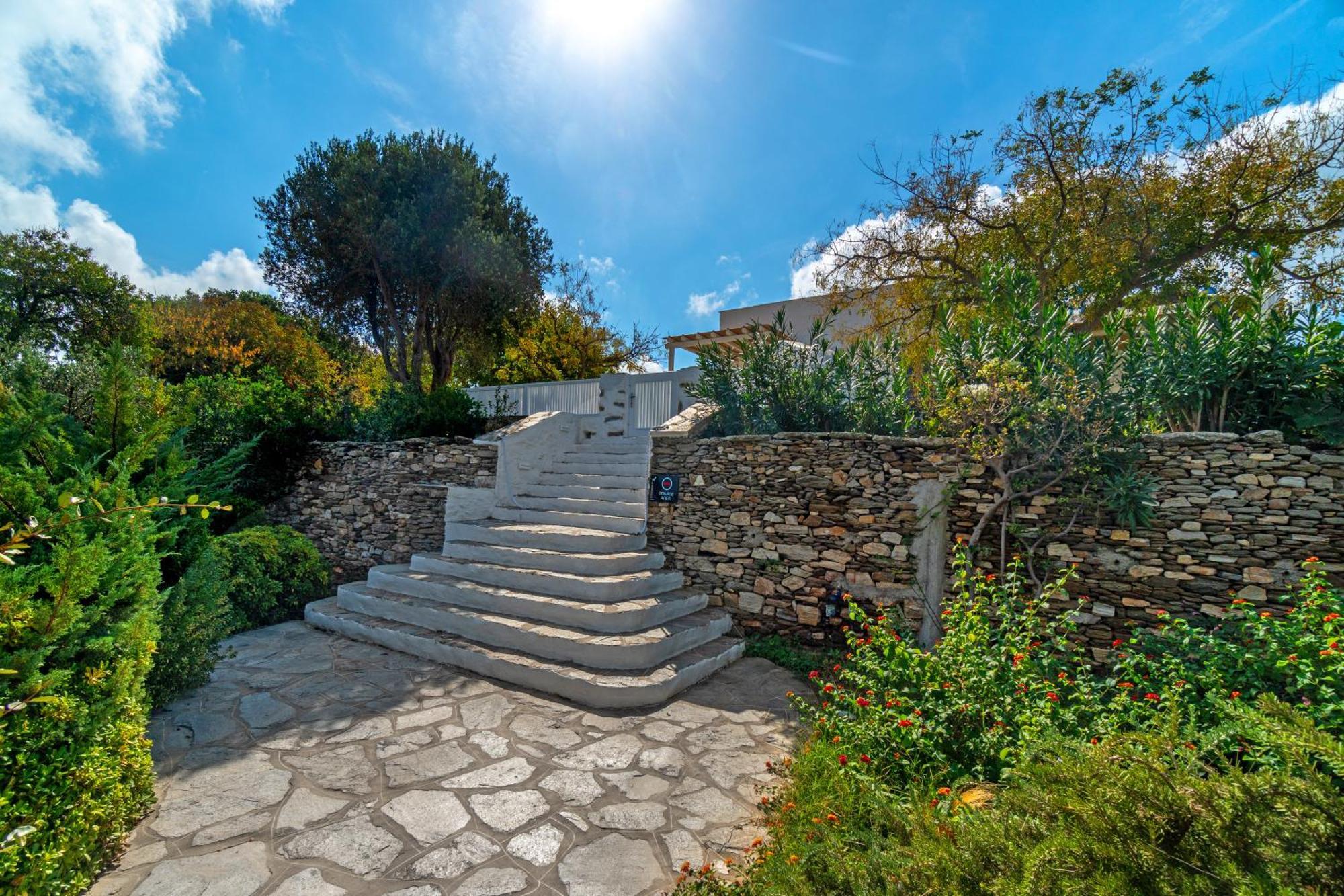 Rabagas Suites Luxury - In The Heart Of Sifnos アポロニア エクステリア 写真
